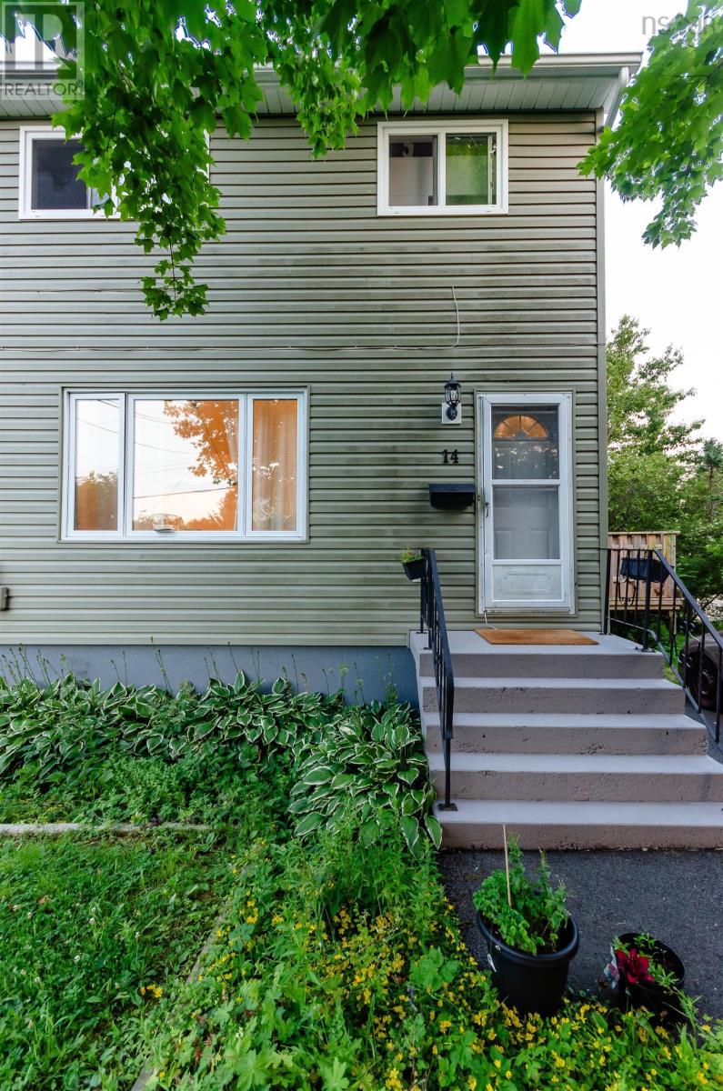 14 Huntingdon Drive Property Photo 4