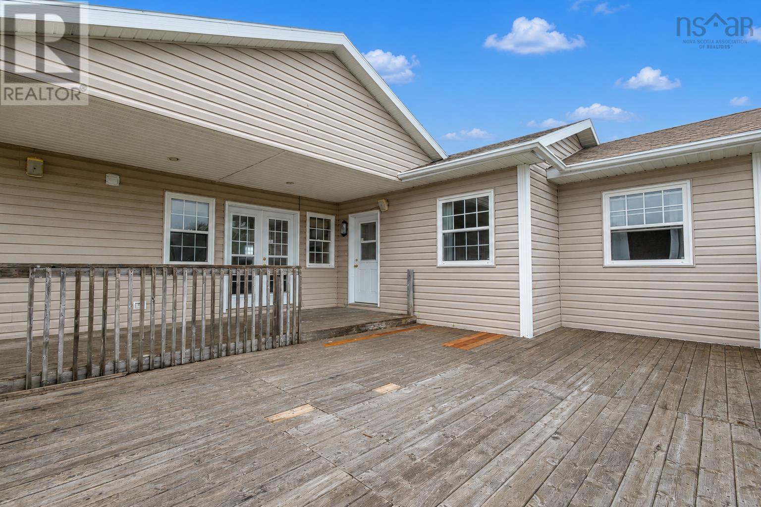 16 Water Street Property Photo 38
