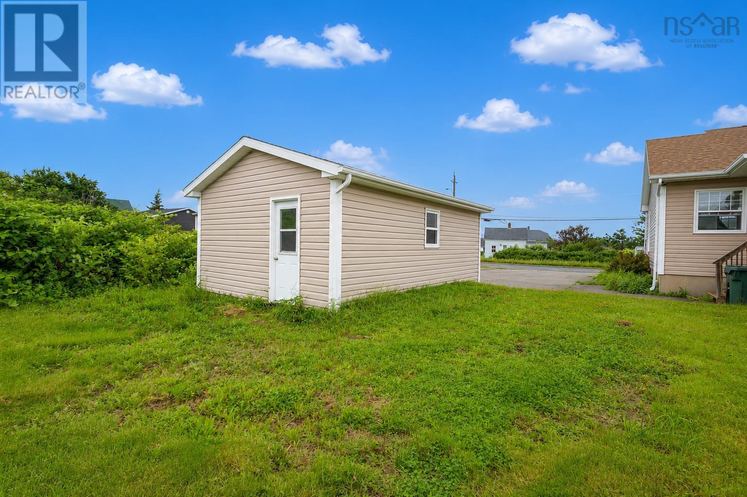 16 Water Street Property Photo 40
