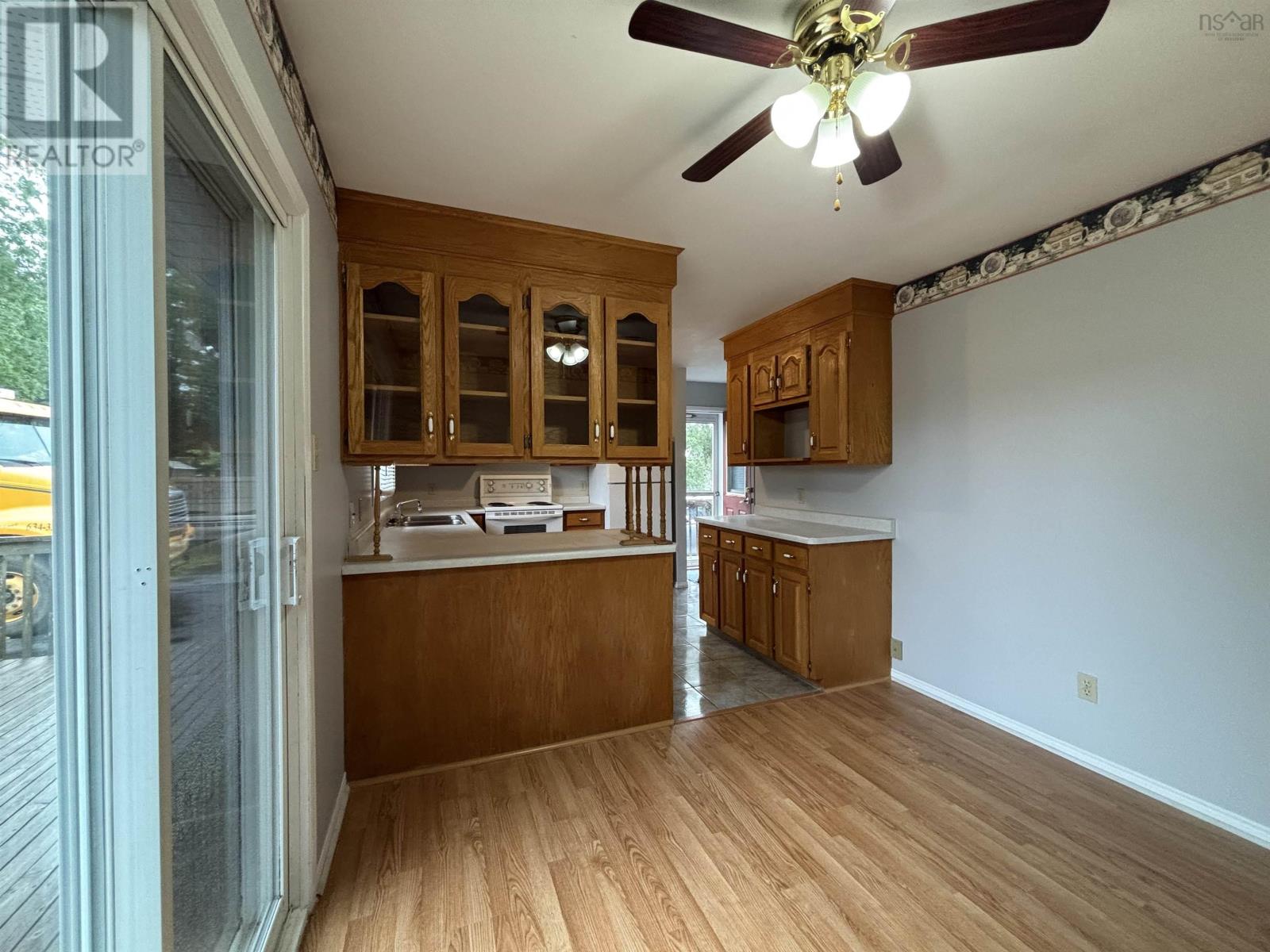 264 Hollingsworth Drive Property Photo 7