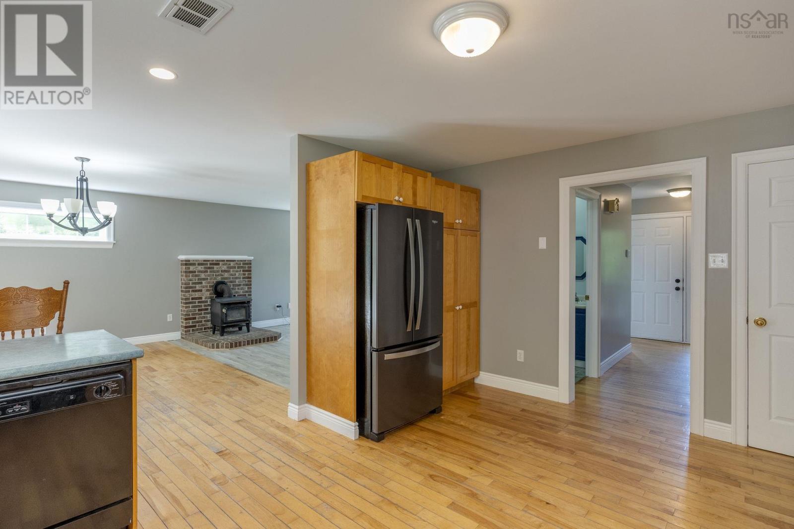 174 Prospect Avenue Property Photo 7