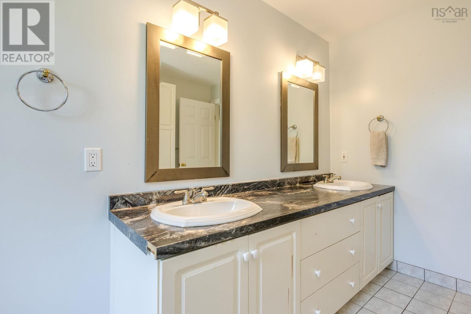 174 Prospect Avenue Property Photo 31