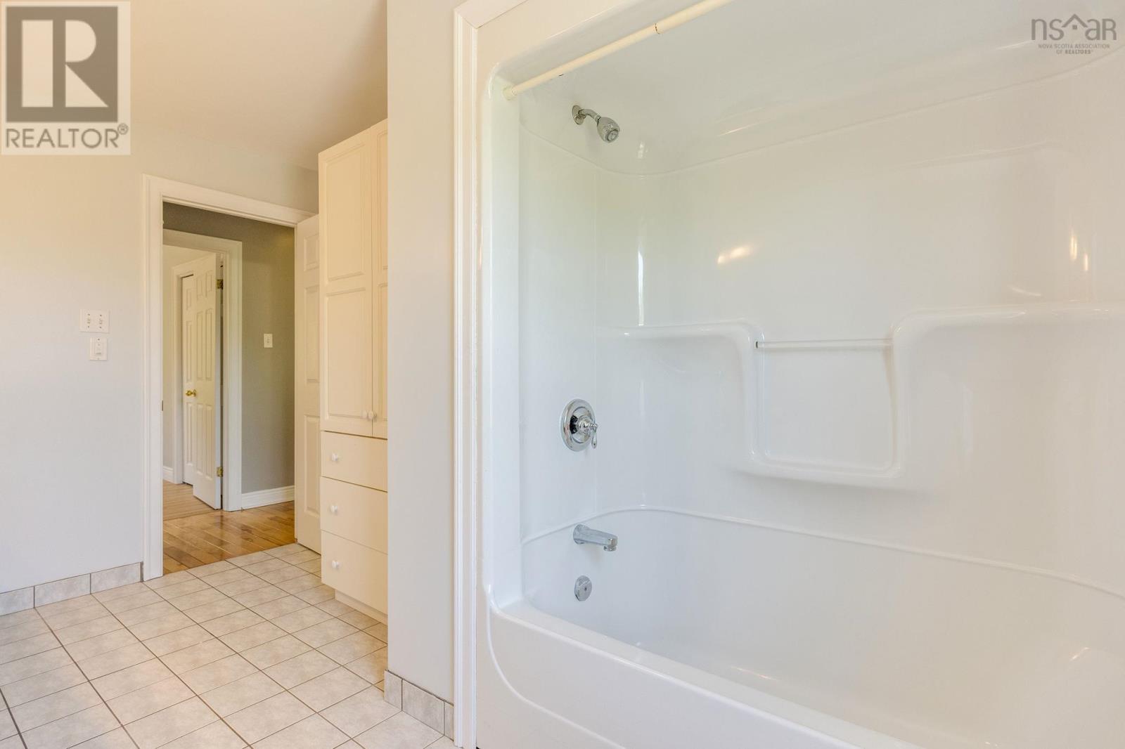 174 Prospect Avenue Property Photo 33