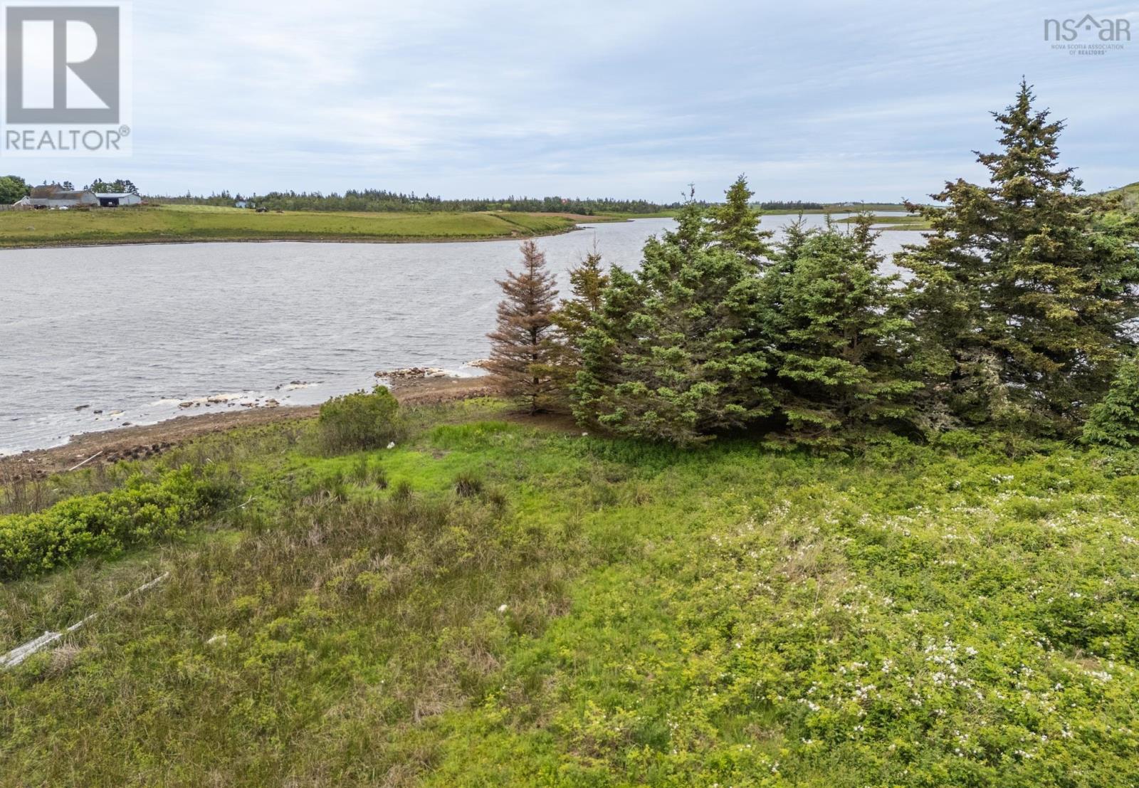 Cranberry Head Road Property Photo 4