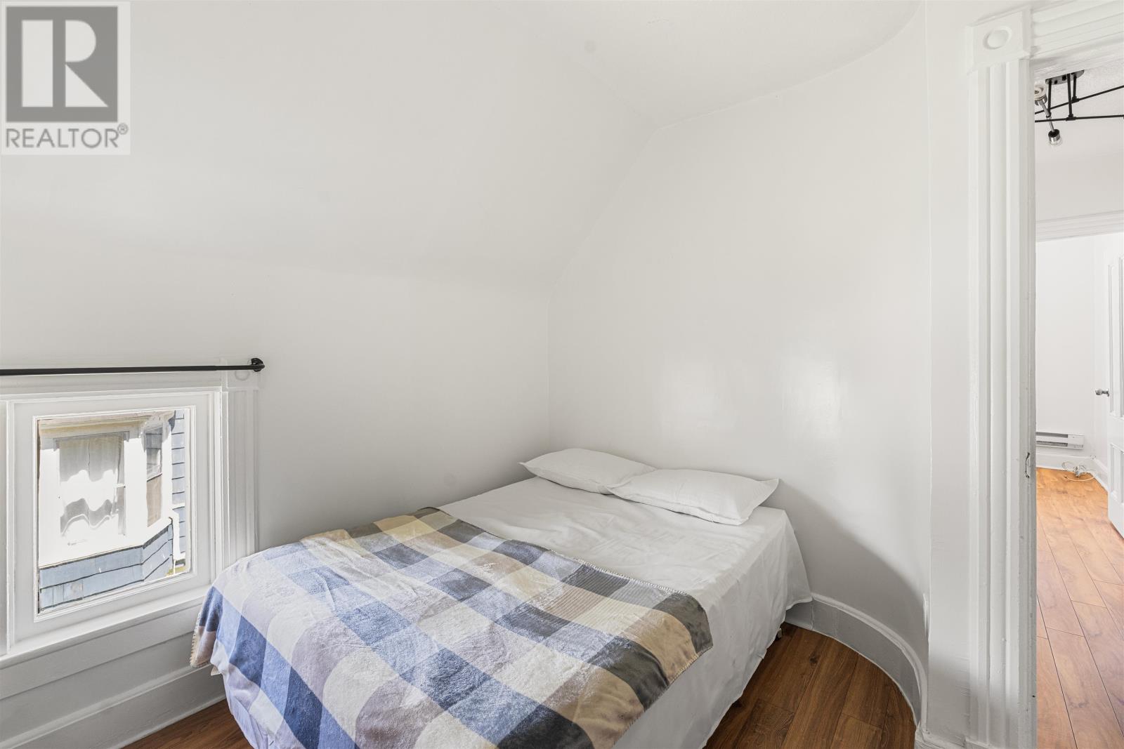 26 Cedar Street Property Photo 19