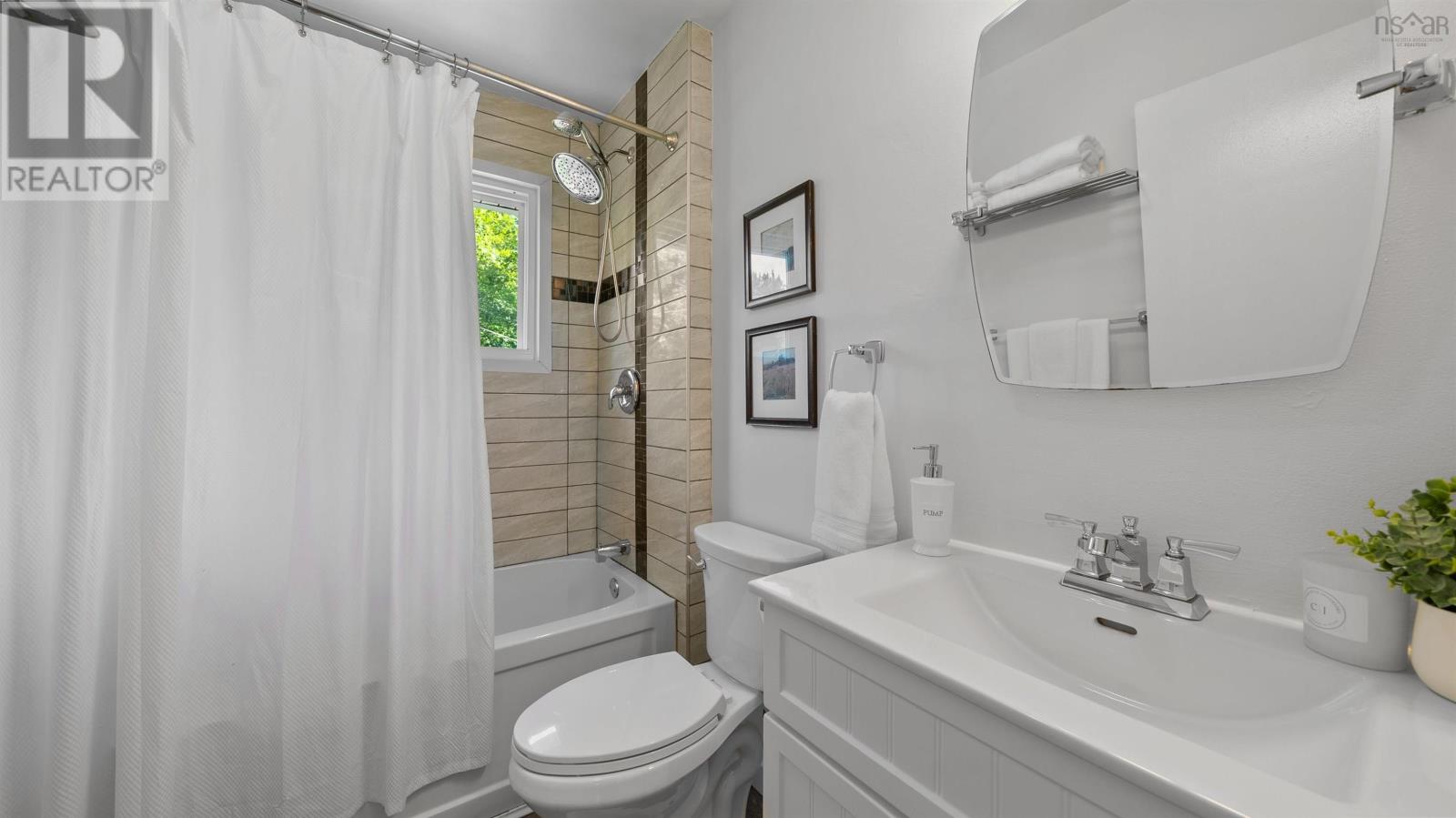 2132 Waverley Road Property Photo 24