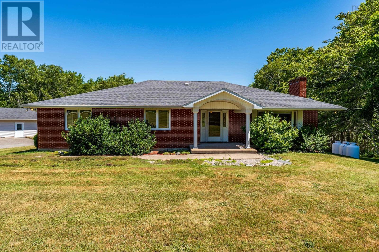 1729 Riverside Road Property Photo 1