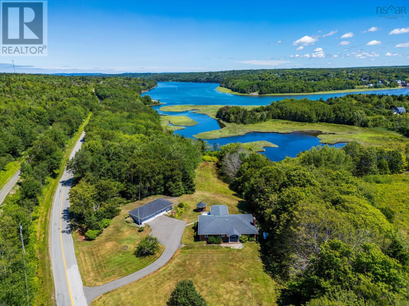 1729 Riverside Road Property Photo 3
