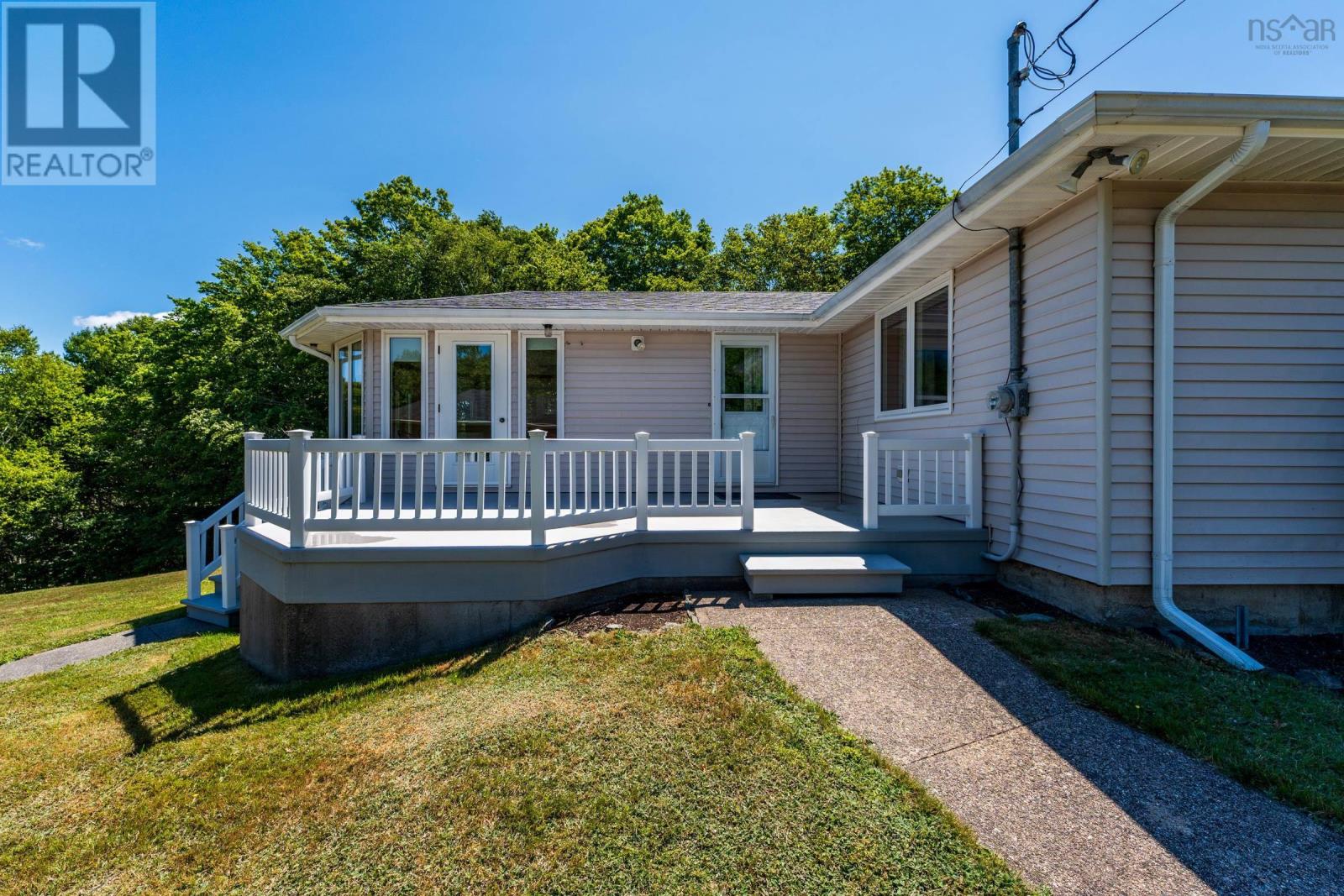 1729 Riverside Road Property Photo 6