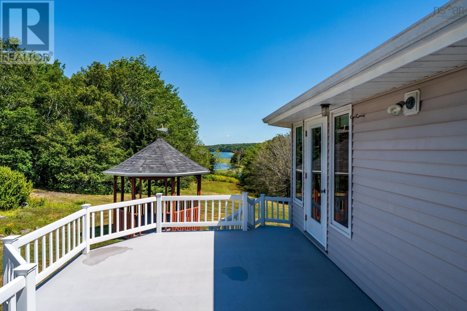 1729 Riverside Road Property Photo 10