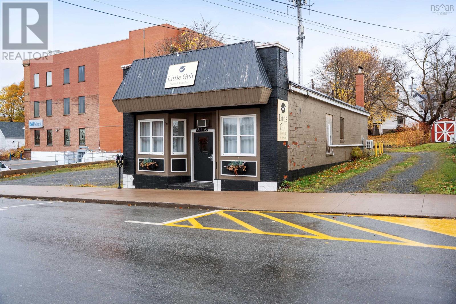 216 Archimedes Street Property Photo 1