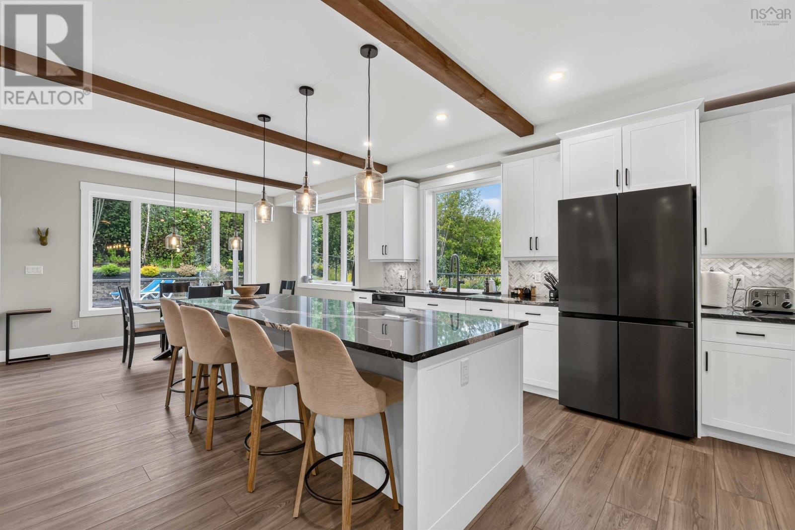 10 Heron Drive Property Photo 3