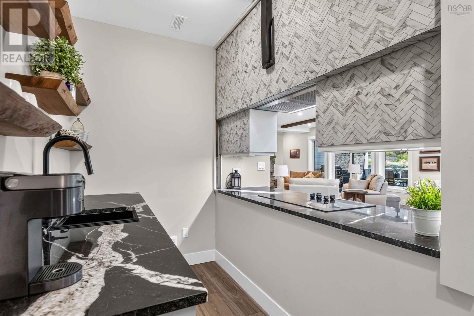 10 Heron Drive Property Photo 12