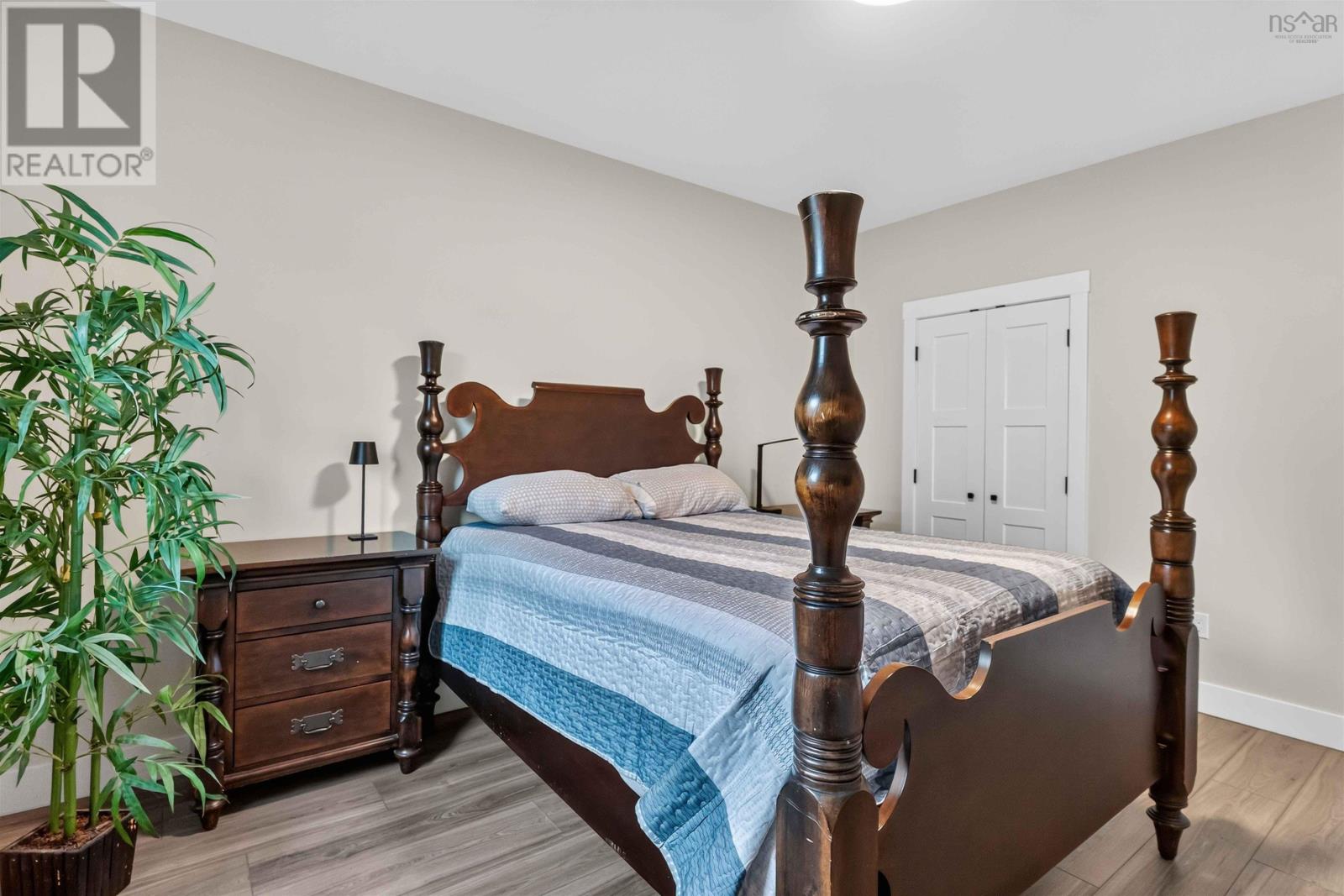 10 Heron Drive Property Photo 28