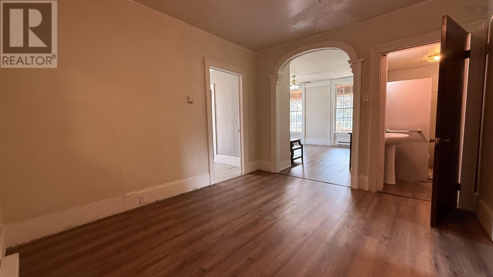 3 William Street Property Photo 6