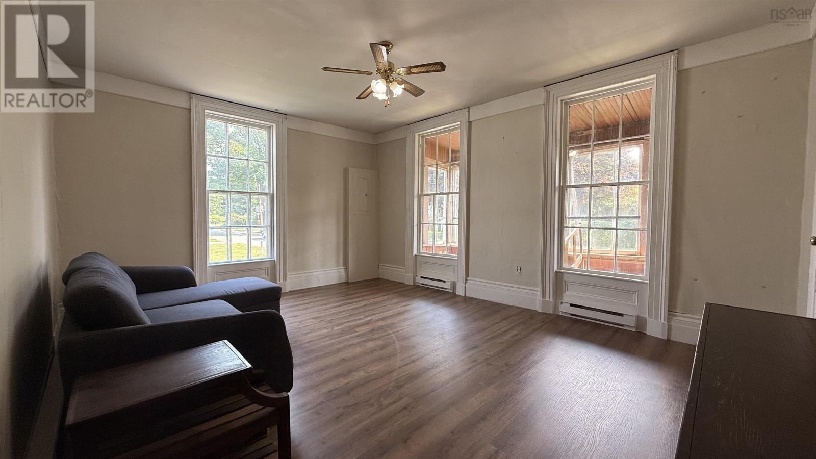 3 William Street Property Photo 11