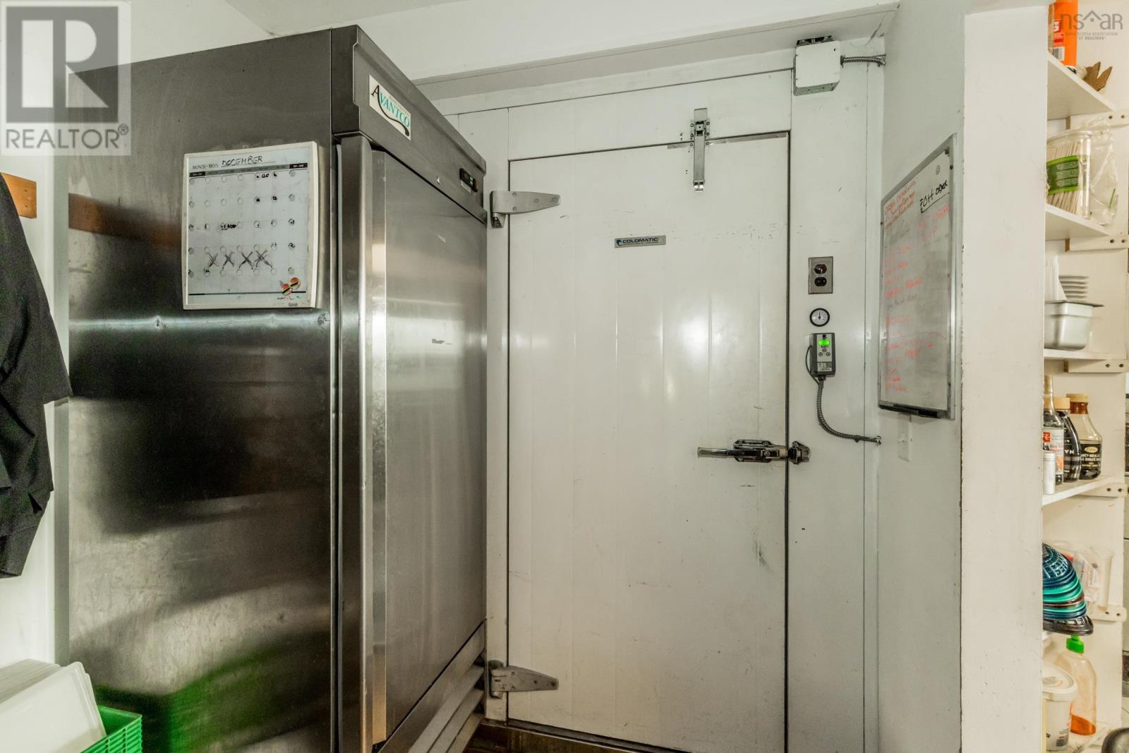 14 Sydney Street Property Photo 31