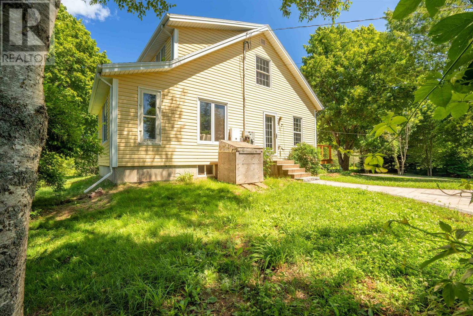 1242 New Glasgow Road Property Photo 7