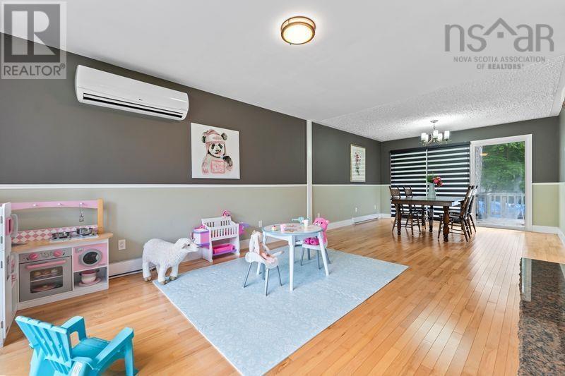 77 Fletcher Drive Property Photo 8