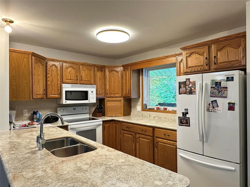 12 30 Bradford Road Property Photo 5