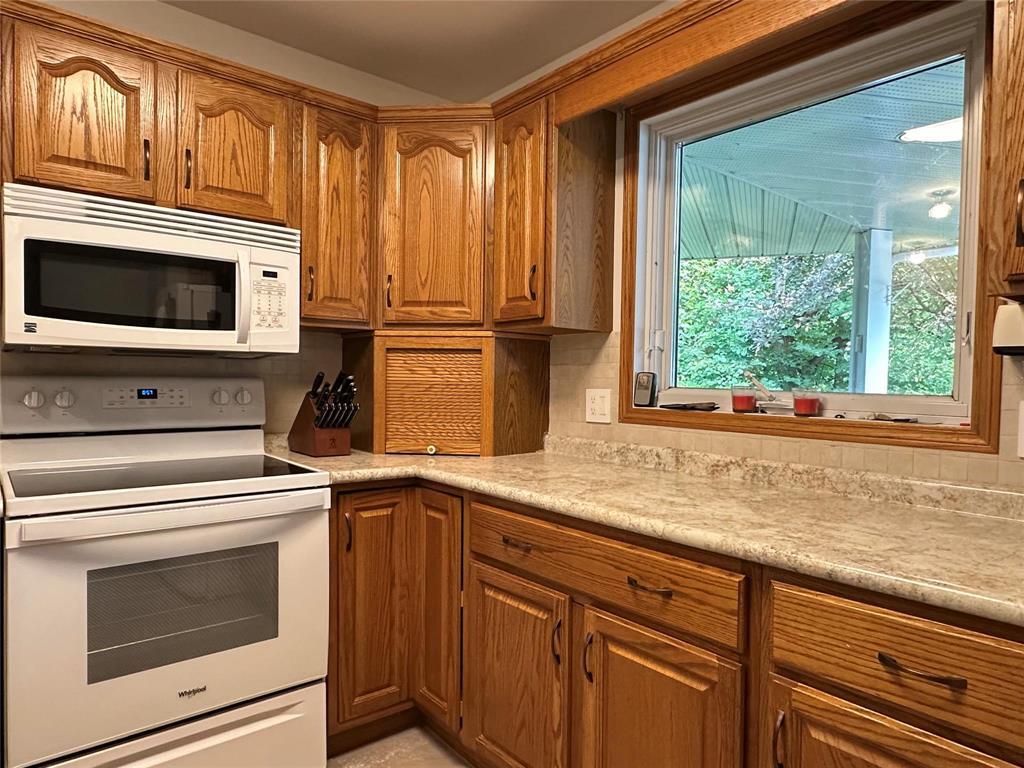 12 30 Bradford Road Property Photo 6
