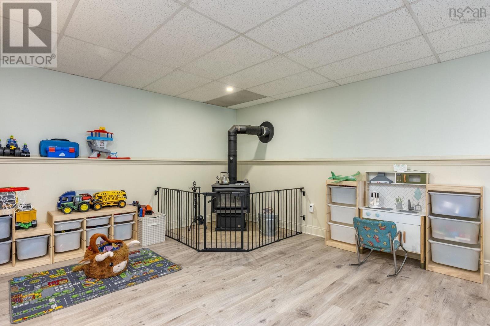 1052 Meadowvale Road Property Photo 7