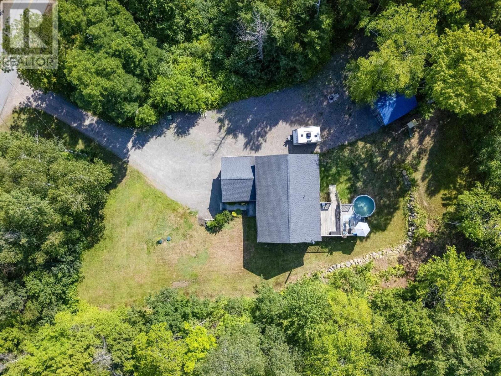1052 Meadowvale Road Property Photo 9