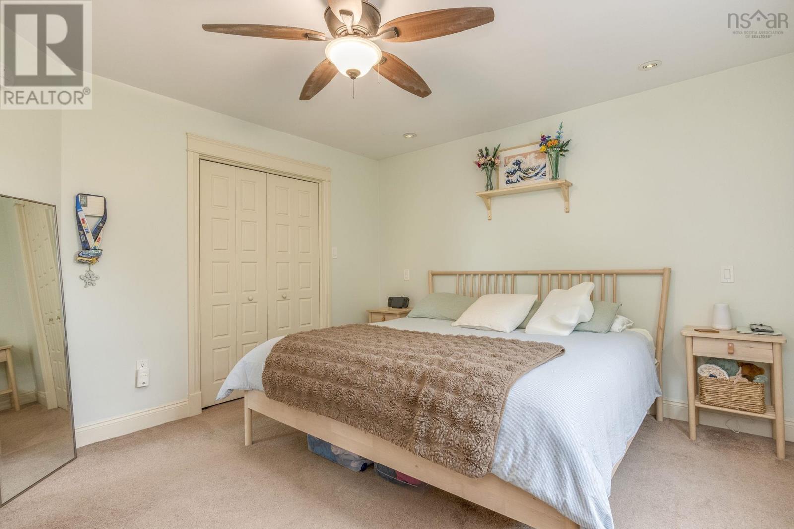 1052 Meadowvale Road Property Photo 13