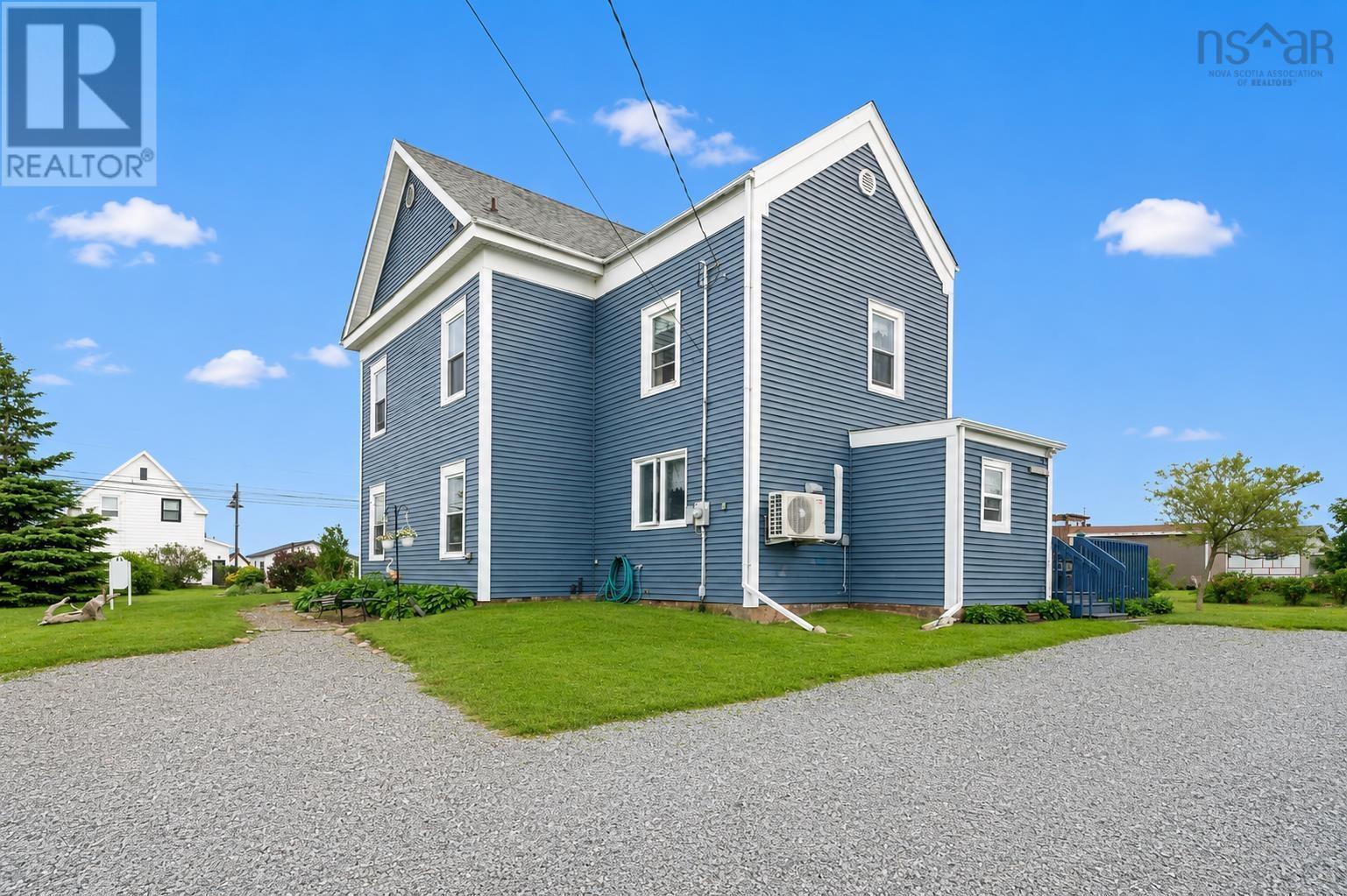 2652 Morien Highway Property Photo 4