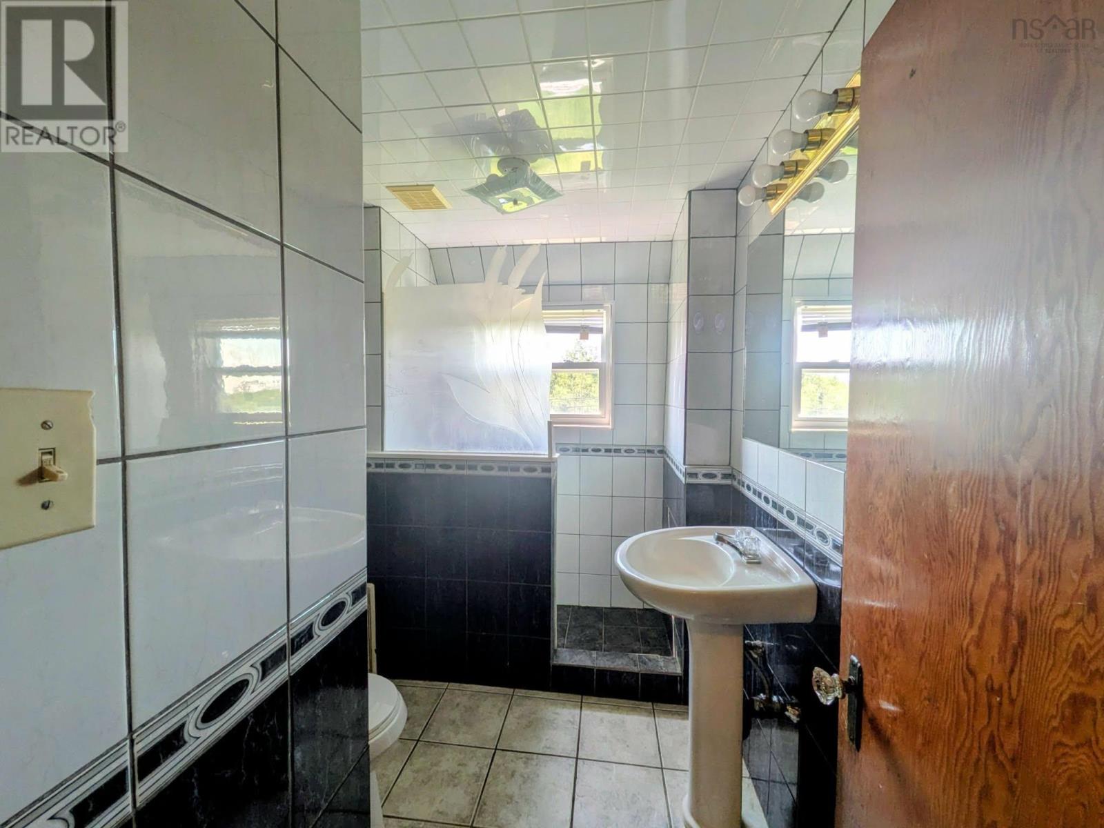 1843 Sydney Road Property Photo 24