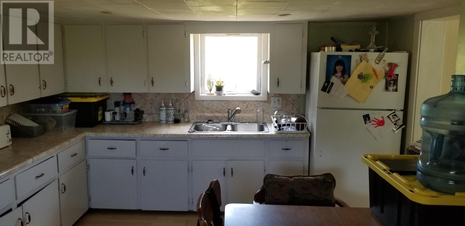 242 Locust Street Property Photo 8