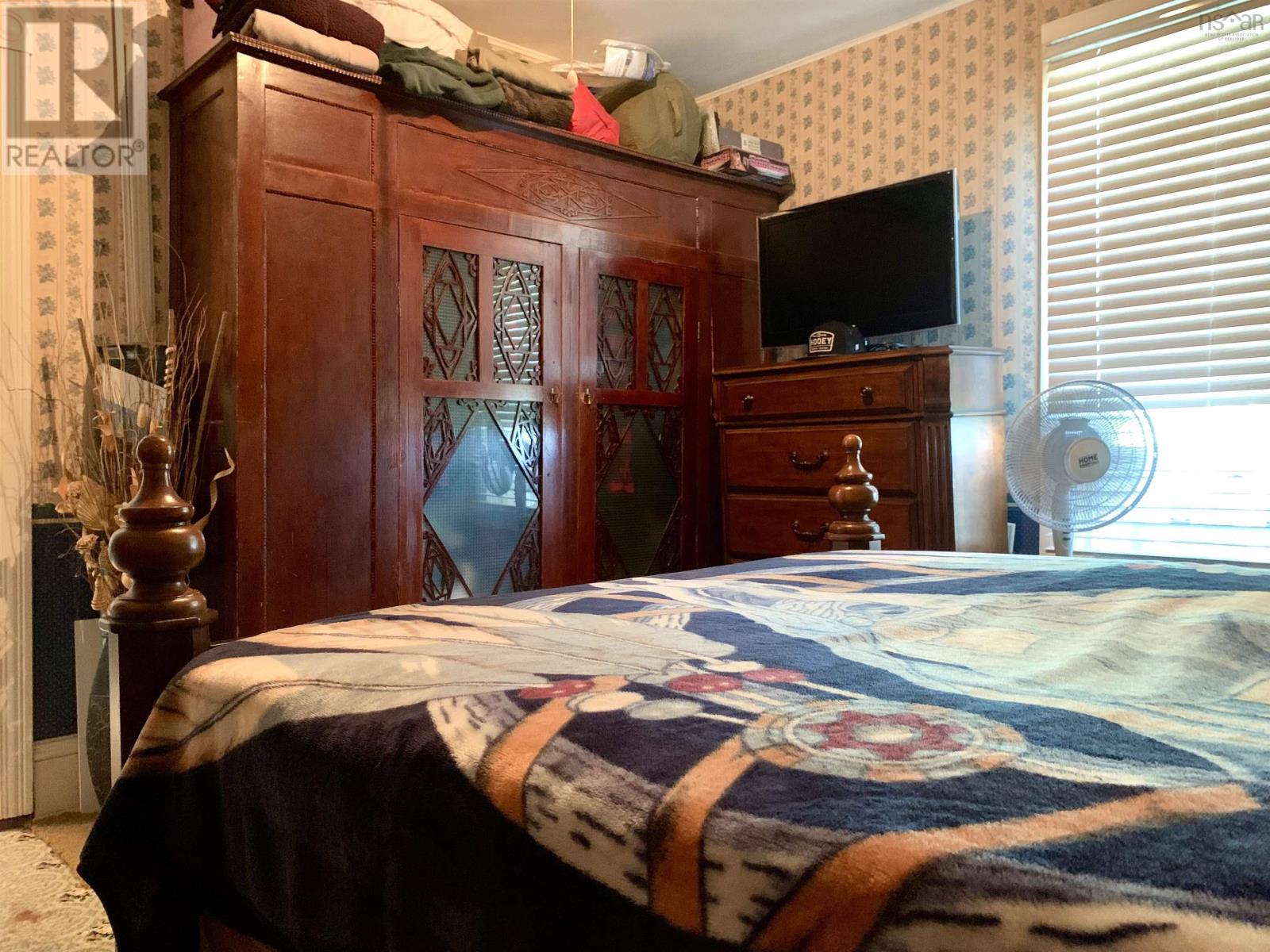26 Starr Street Property Photo 23