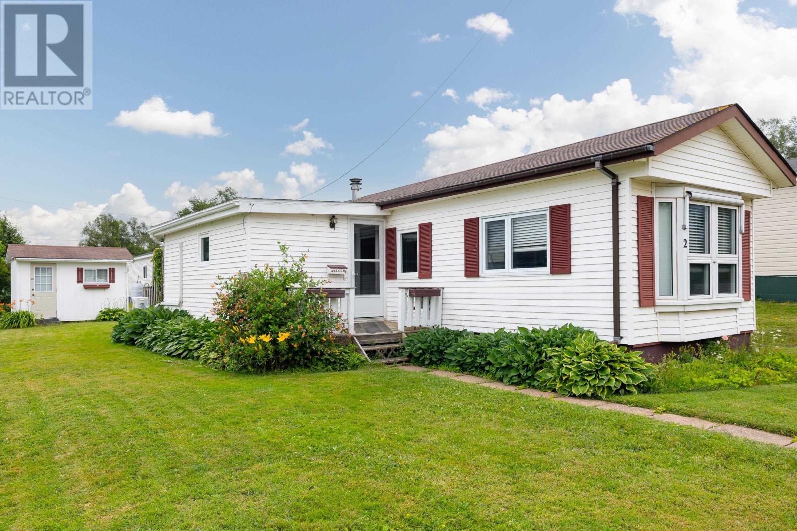 2 Selkirk Avenue Property Photo 1