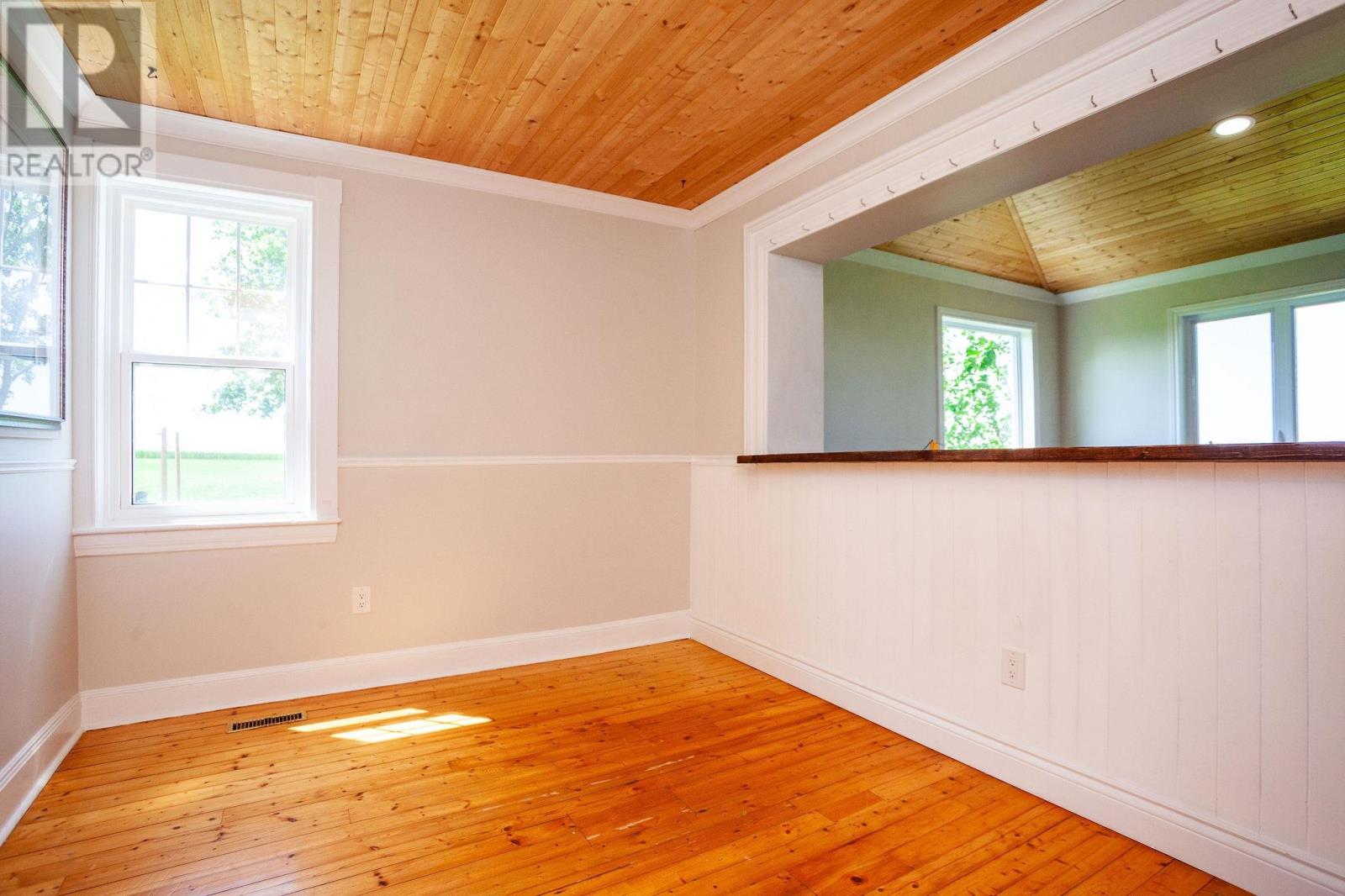 2903 Kinross Road Property Photo 18