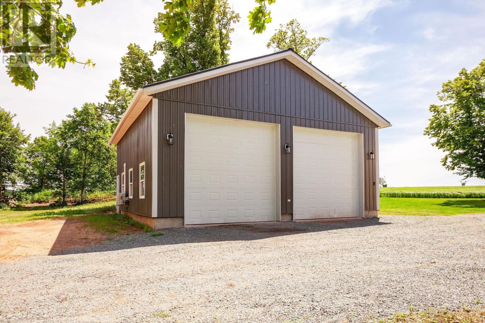 2903 Kinross Road Property Photo 44