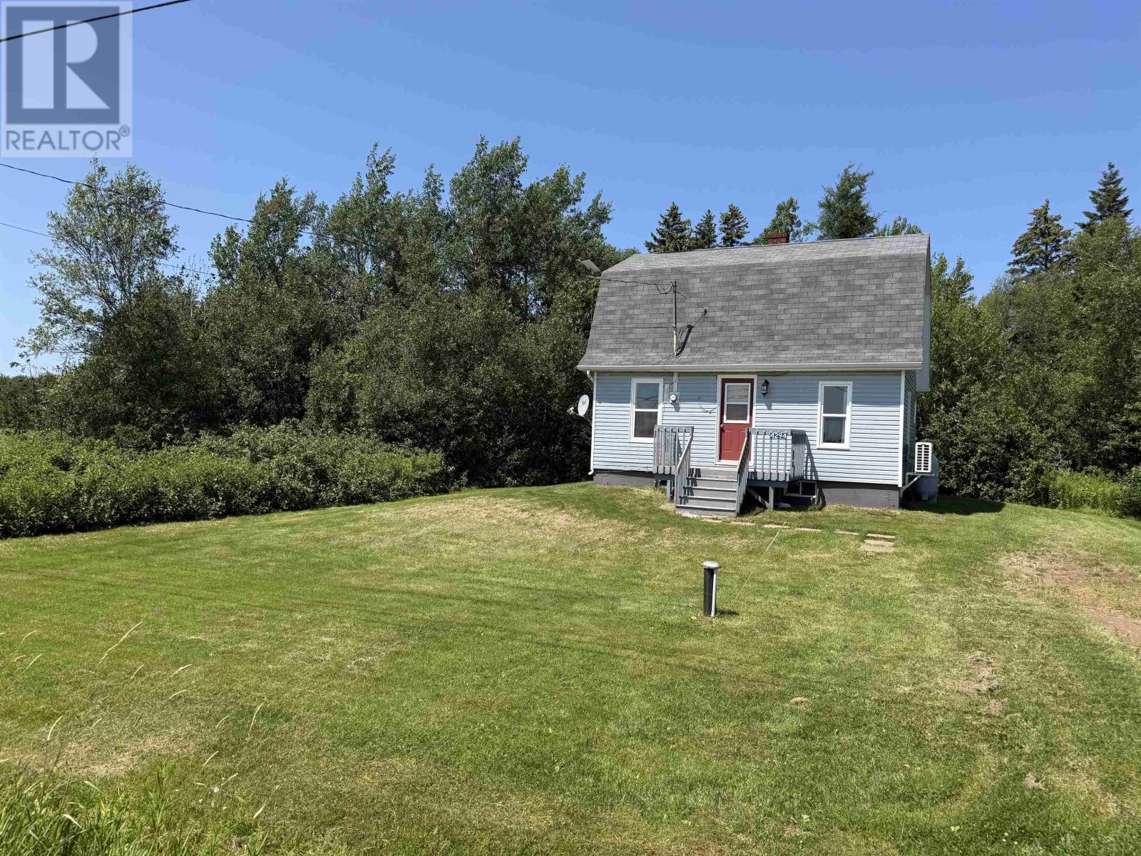 4294 Union Road Property Photo 1