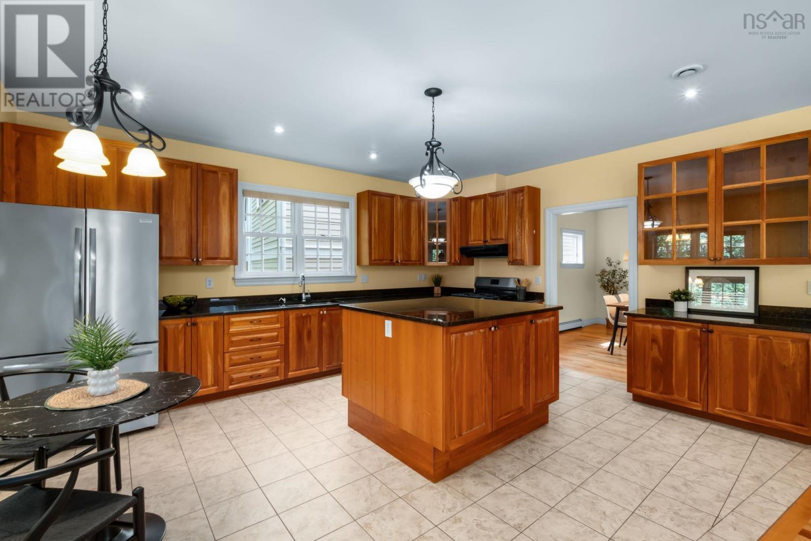 925 Winwick Road Property Photo 12