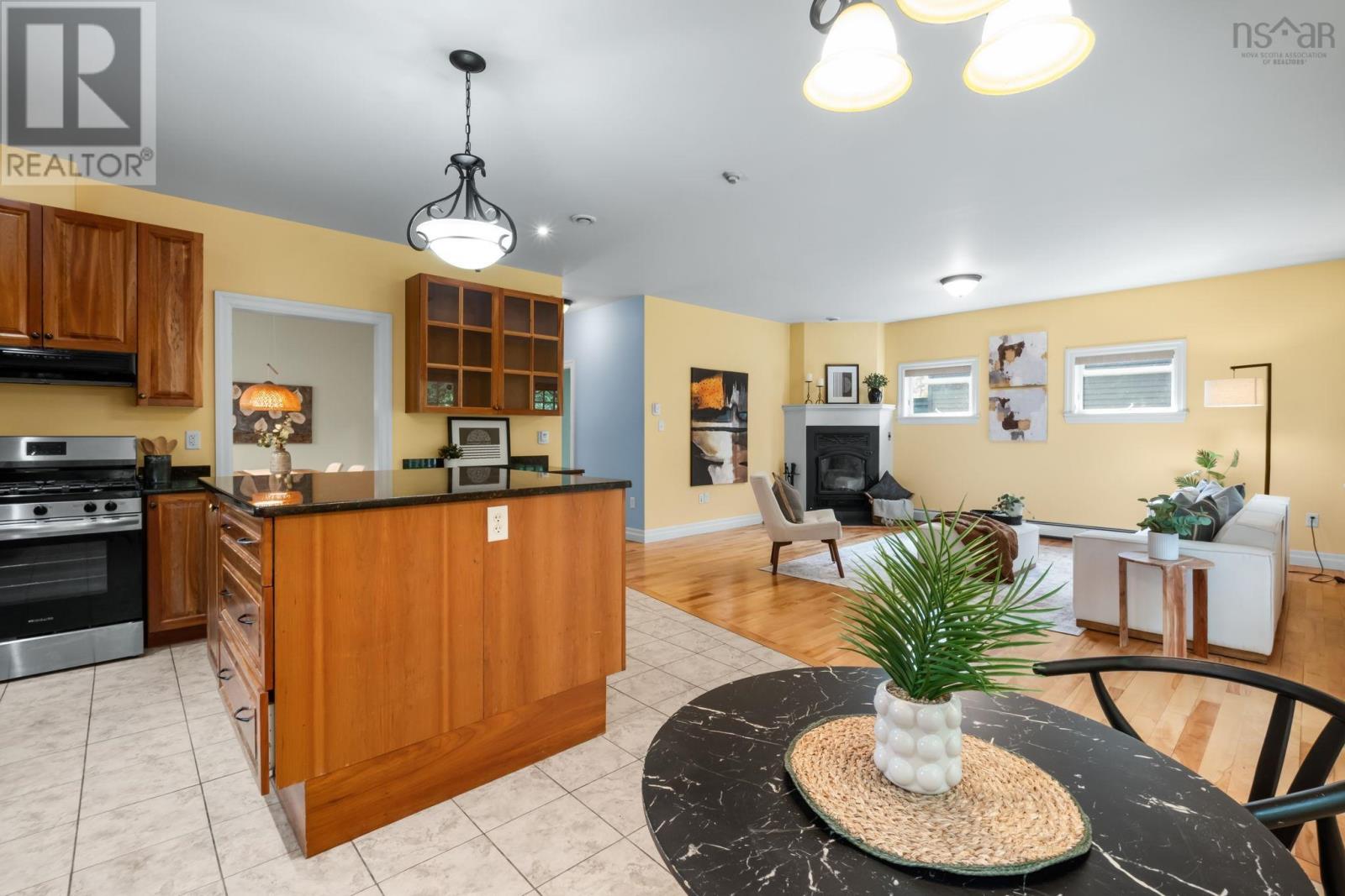 925 Winwick Road Property Photo 17