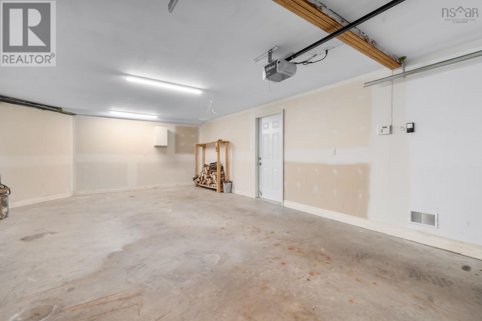 925 Winwick Road Property Photo 38