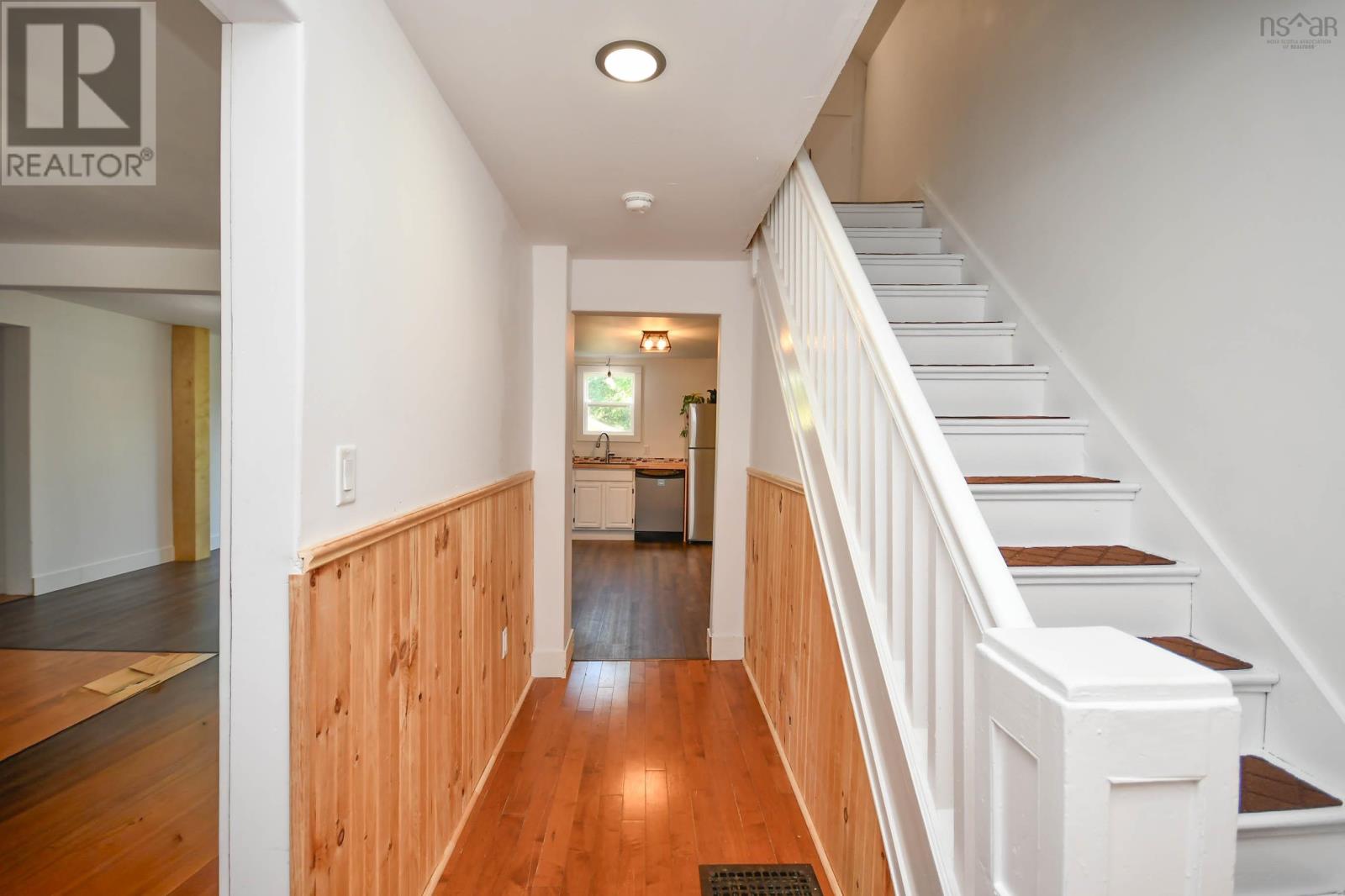 16 School Street Property Photo 8