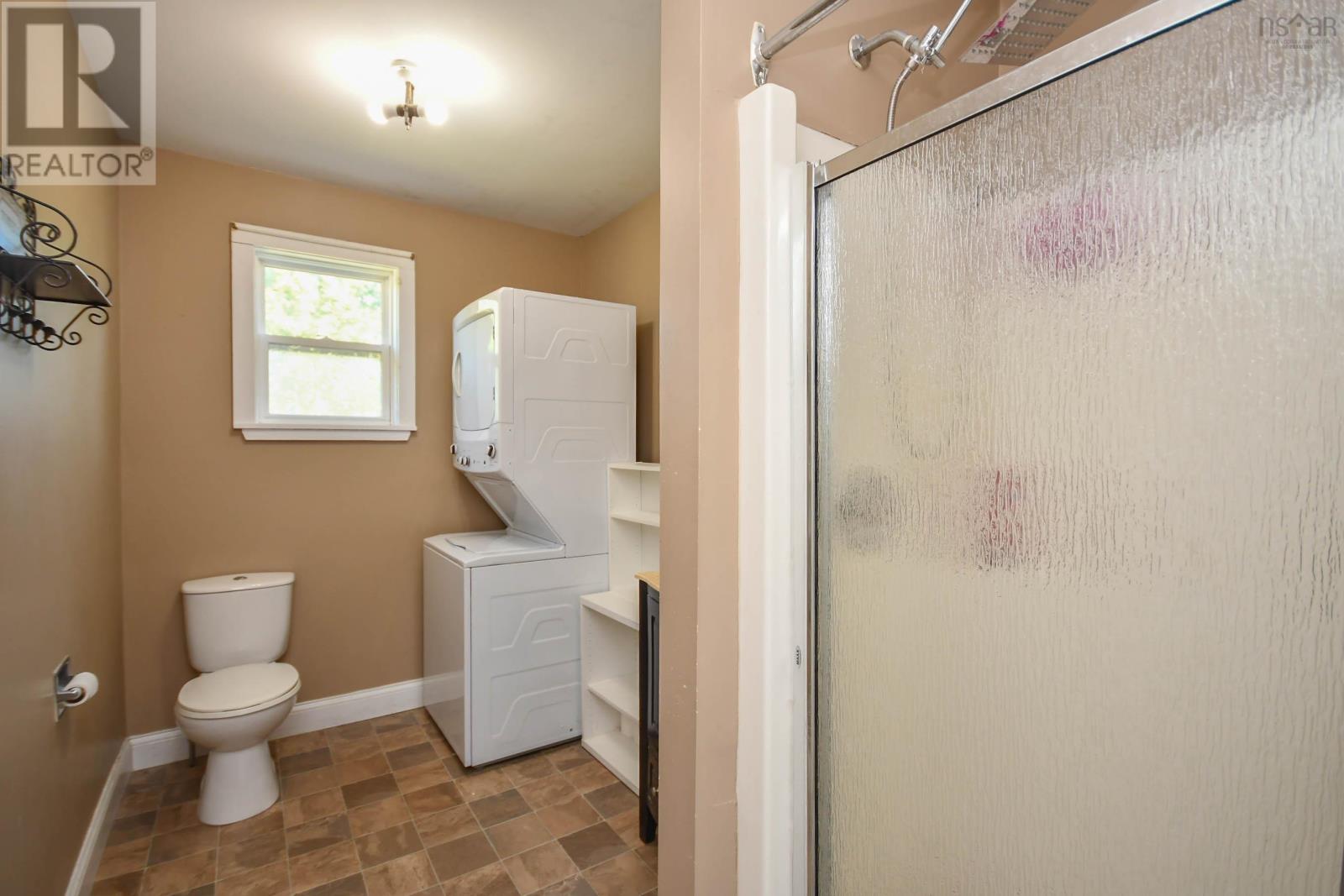 16 School Street Property Photo 19