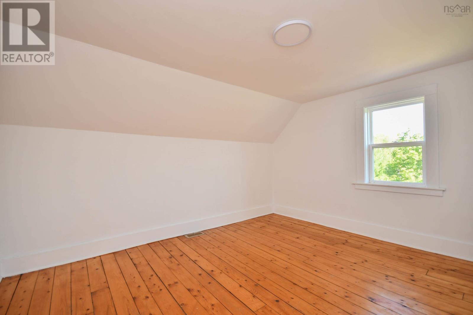16 School Street Property Photo 23