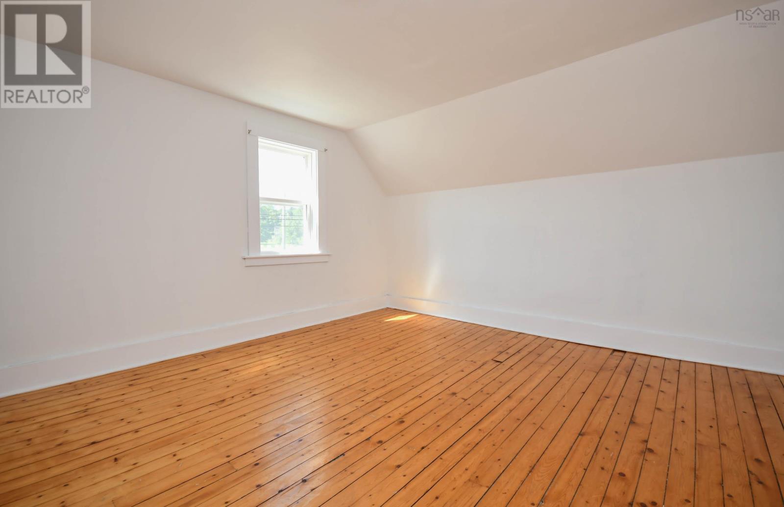 16 School Street Property Photo 25
