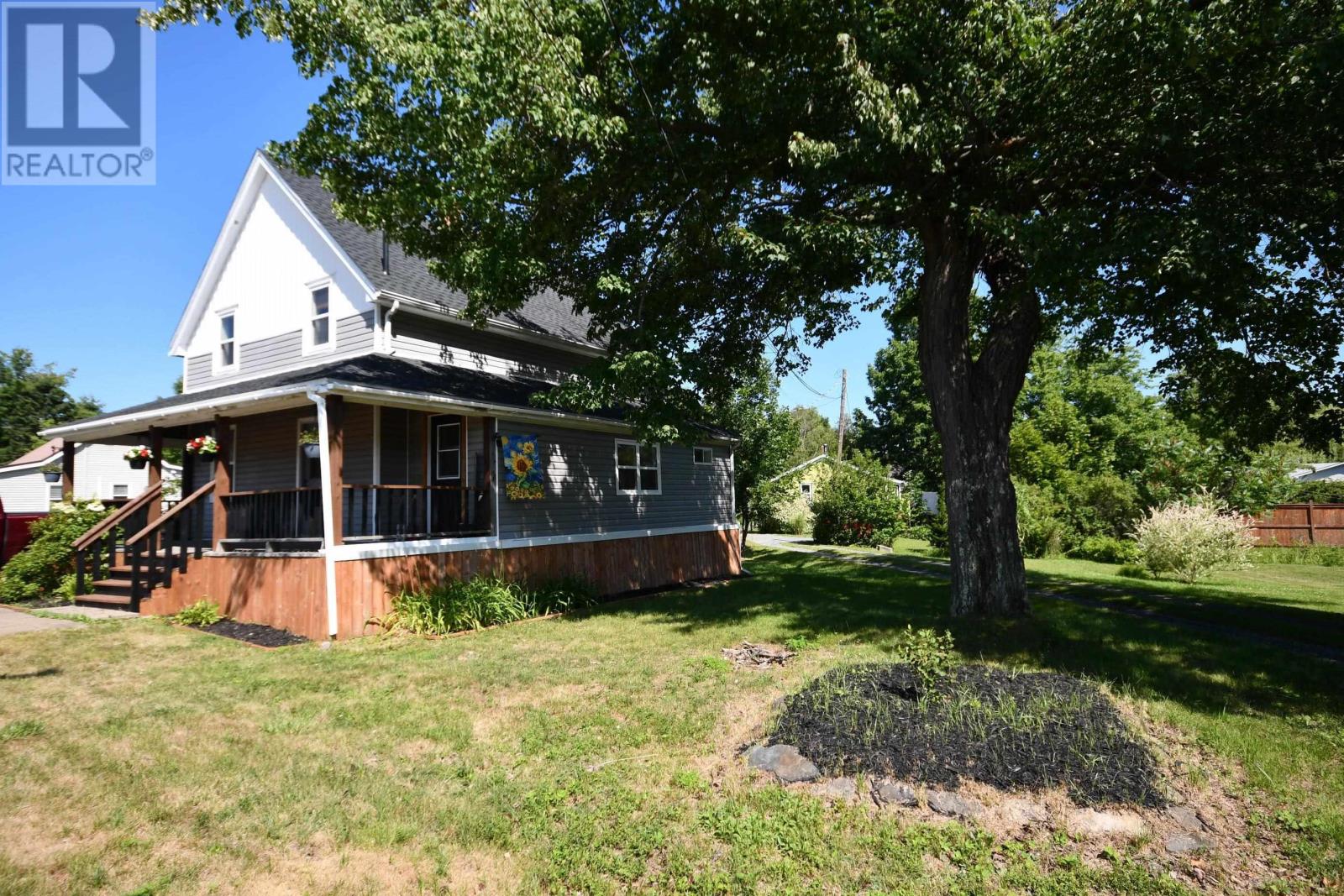 16 School Street Property Photo 38