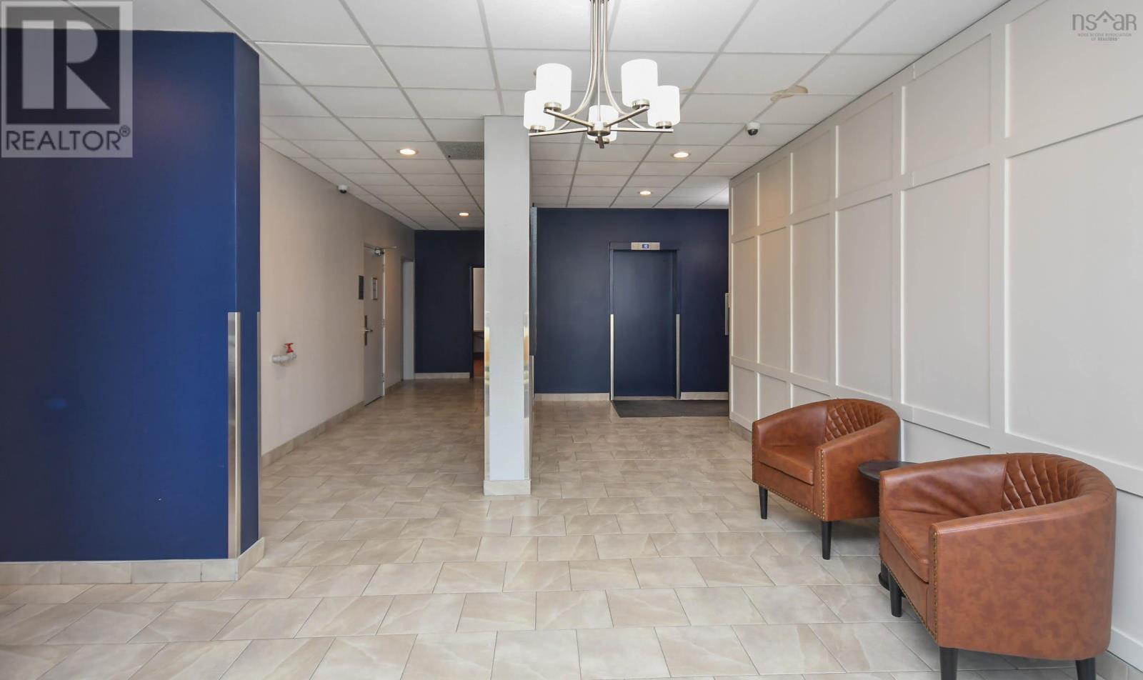 710 5572 North Ridge Road Property Photo 14