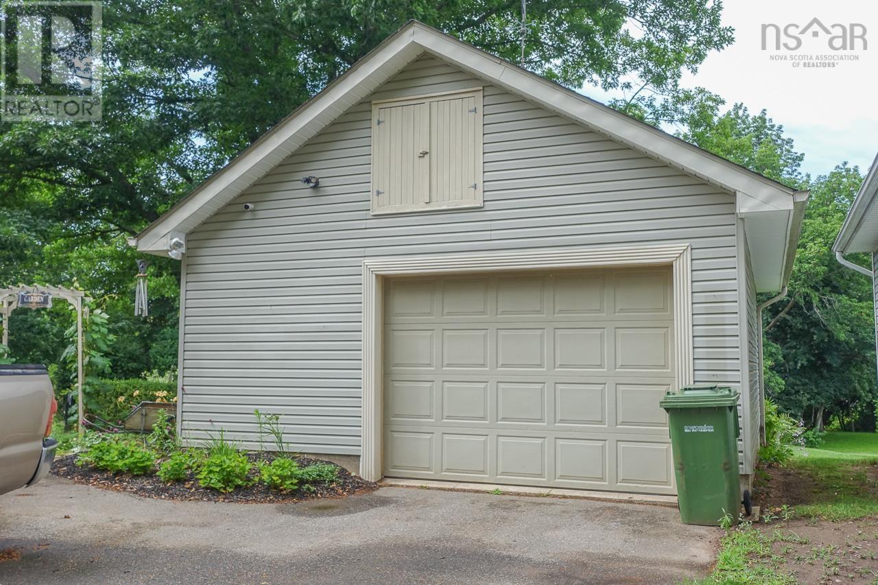 108 Marsters Avenue Property Photo 4