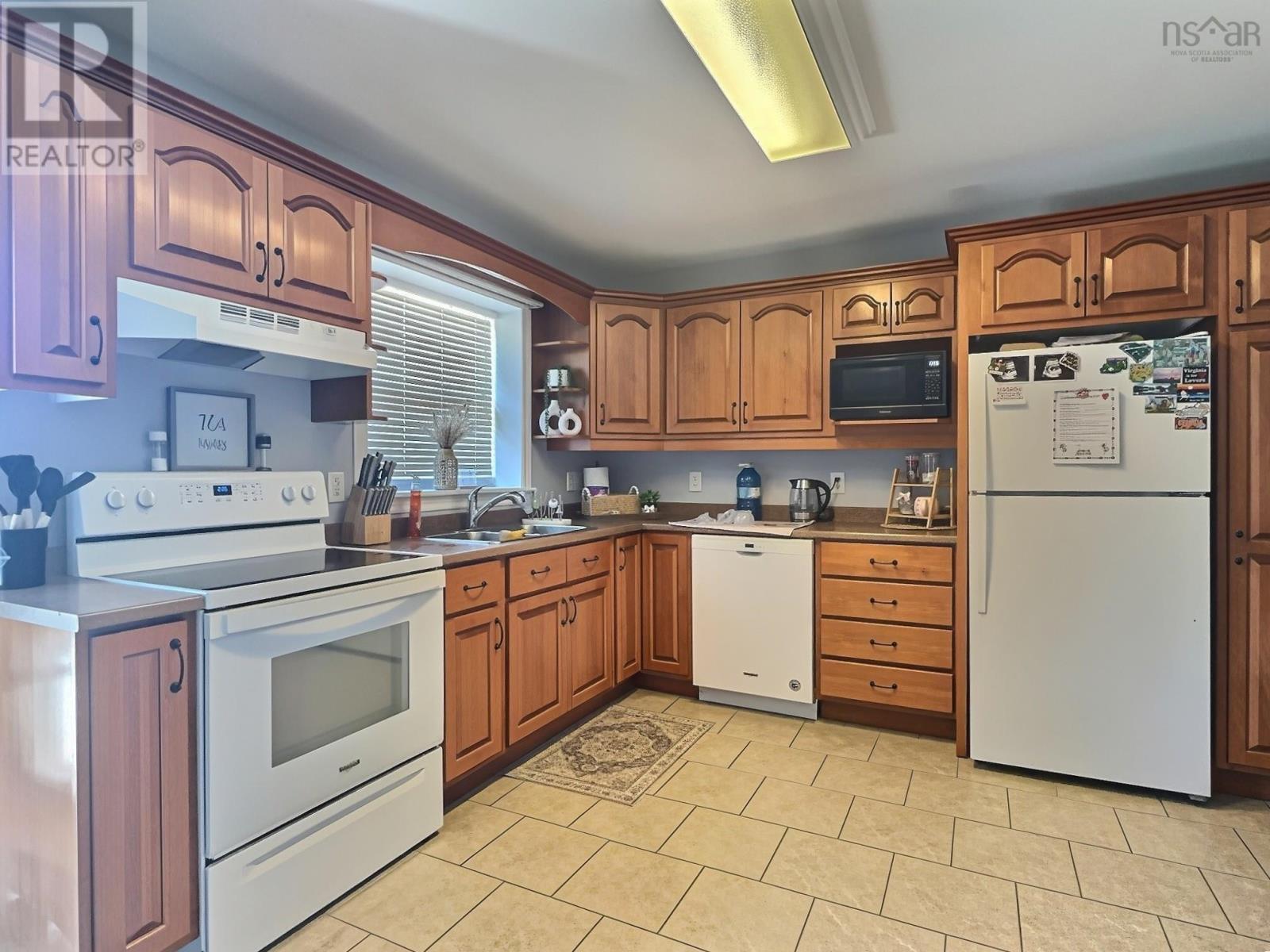41 Truro Heights Connector Road Property Photo 2