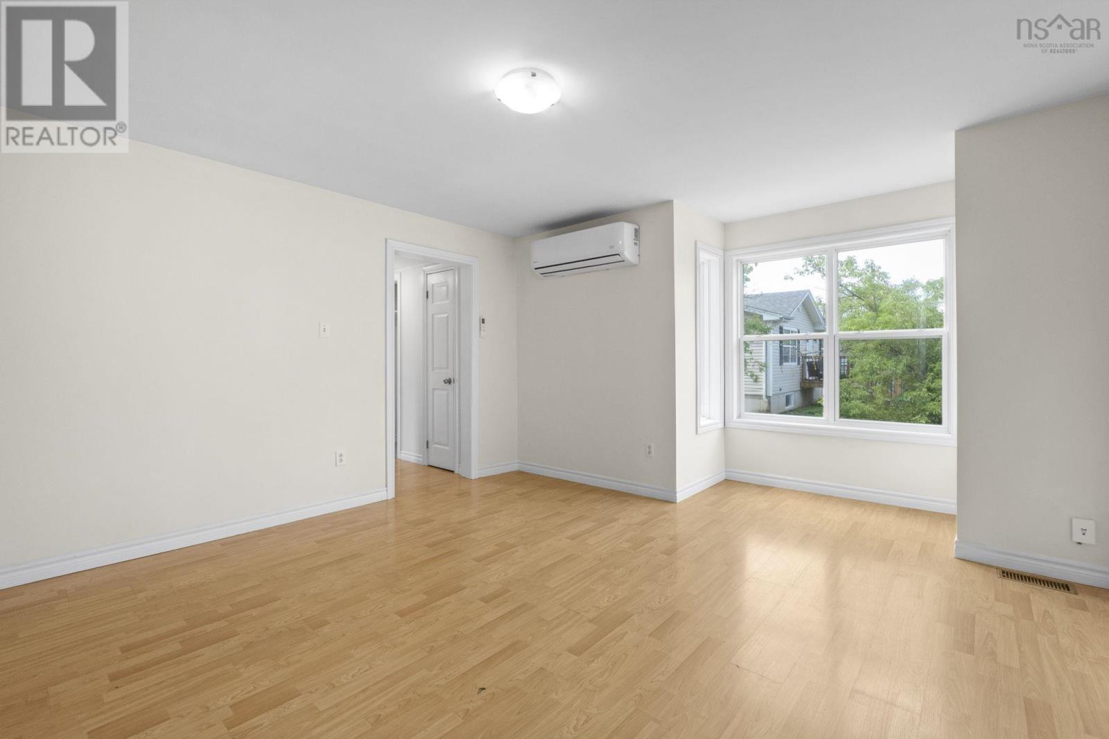 219 George Street Property Photo 14