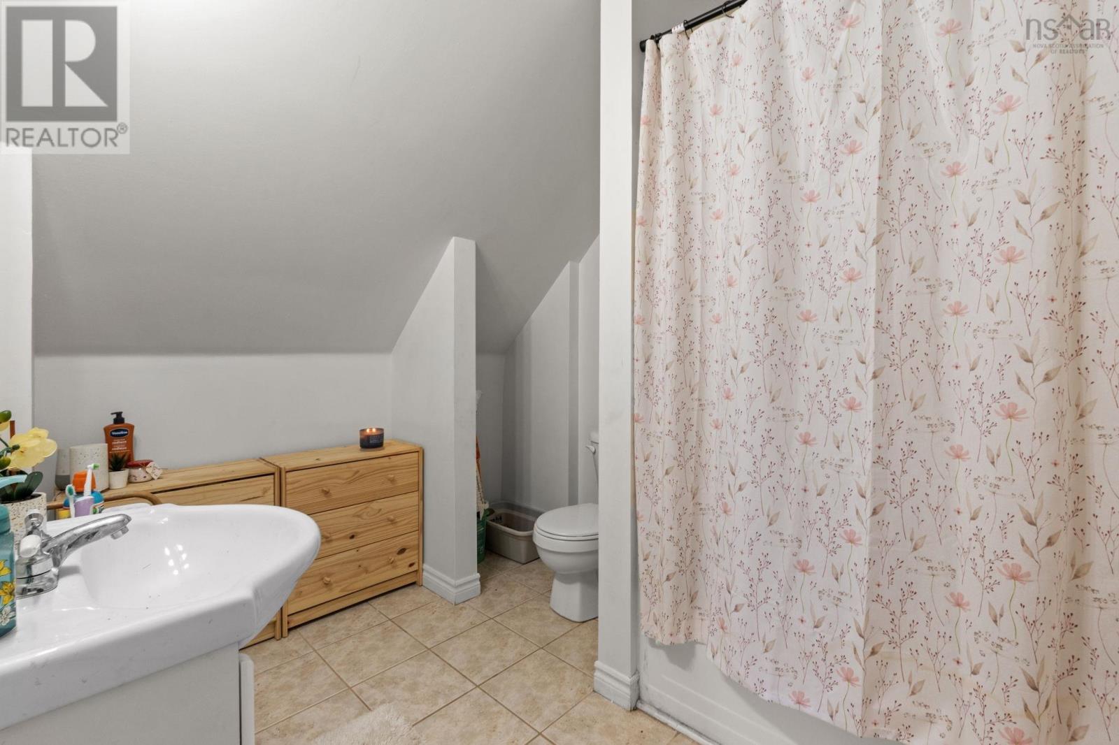 219 George Street Property Photo 29