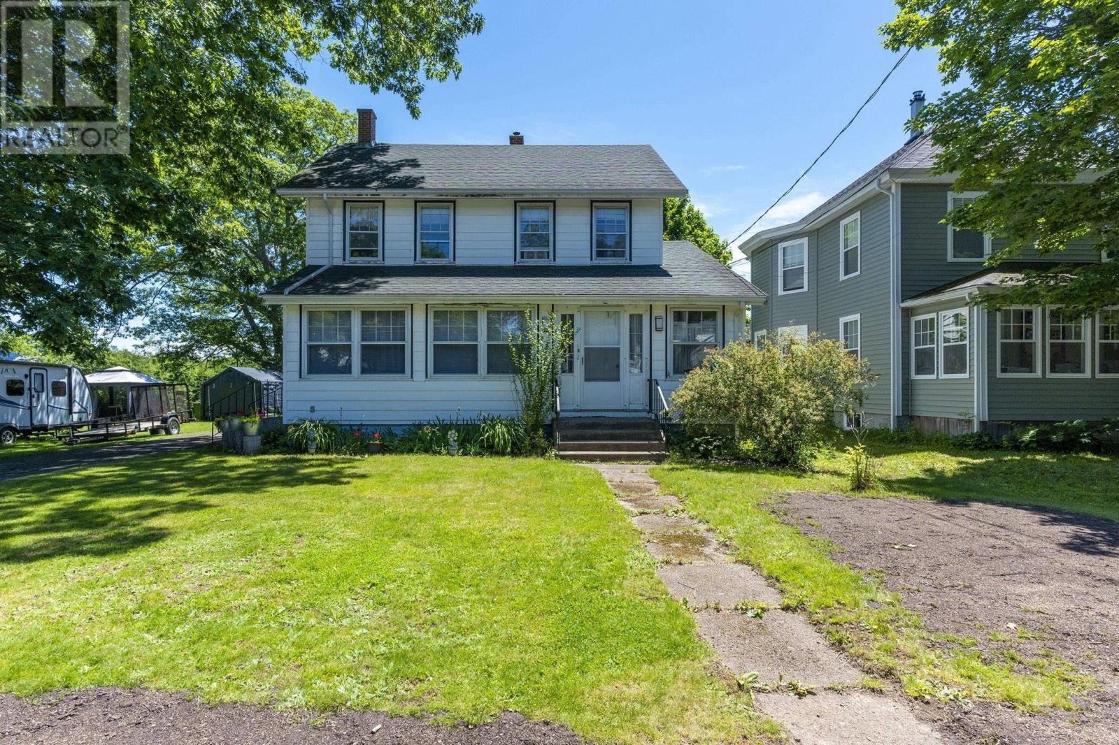 68 Connaught Avenue Property Photo 1
